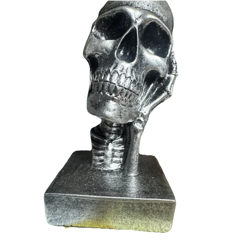 3 Skull See, Hear, Speak No Evil‎ Decor Set